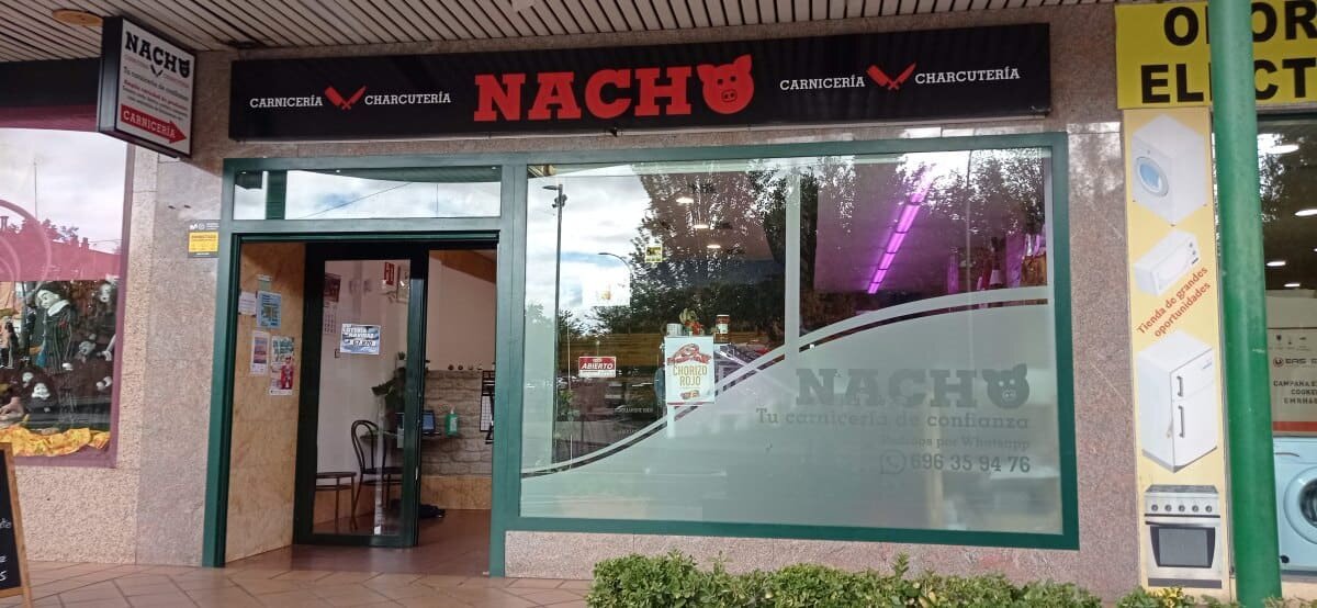 Entrada de la carniceria Nacho