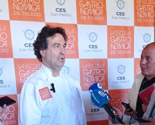 Javier García Alonso entrevistando a Pepe Rodríguez