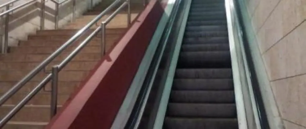 Escaleras estación de autobuses